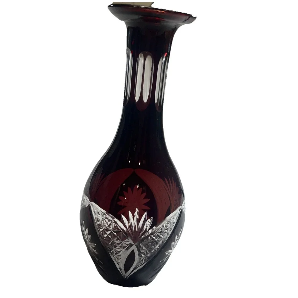 Beautiful Bohemian Ruby Red Cut to Clear Crystal‎ Vase – Hand Cut Floral Design